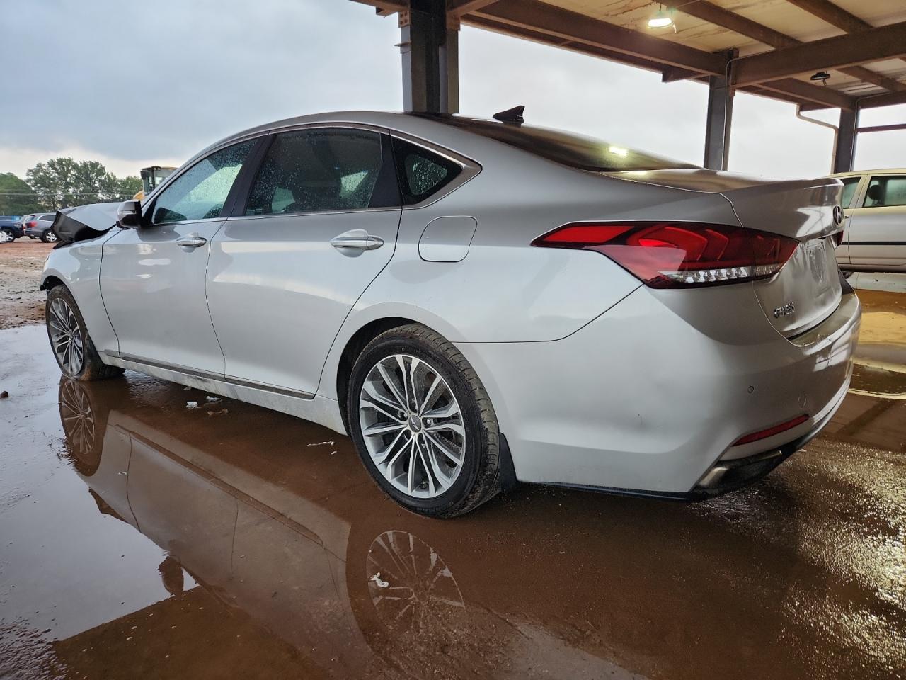 2015 Hyundai Genesis 3.8L - Image 2