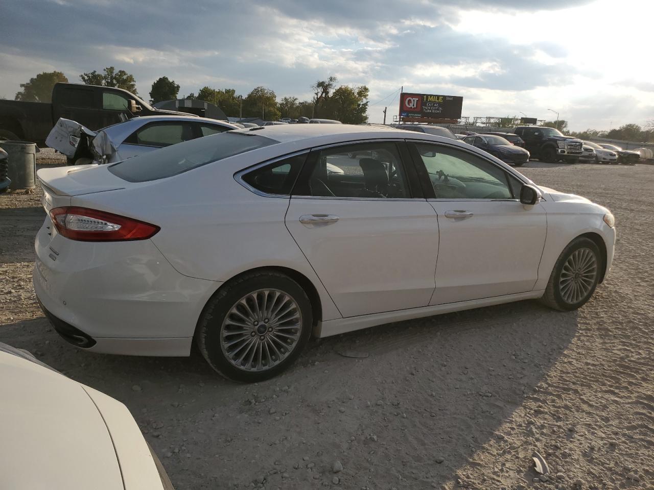 2013 Ford Fusion Titanium - Image 3