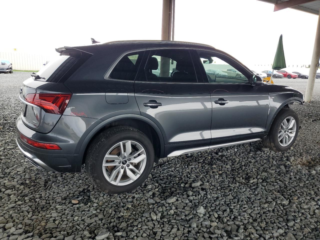 2022 Audi Q5 Premium 45 - Фото 3