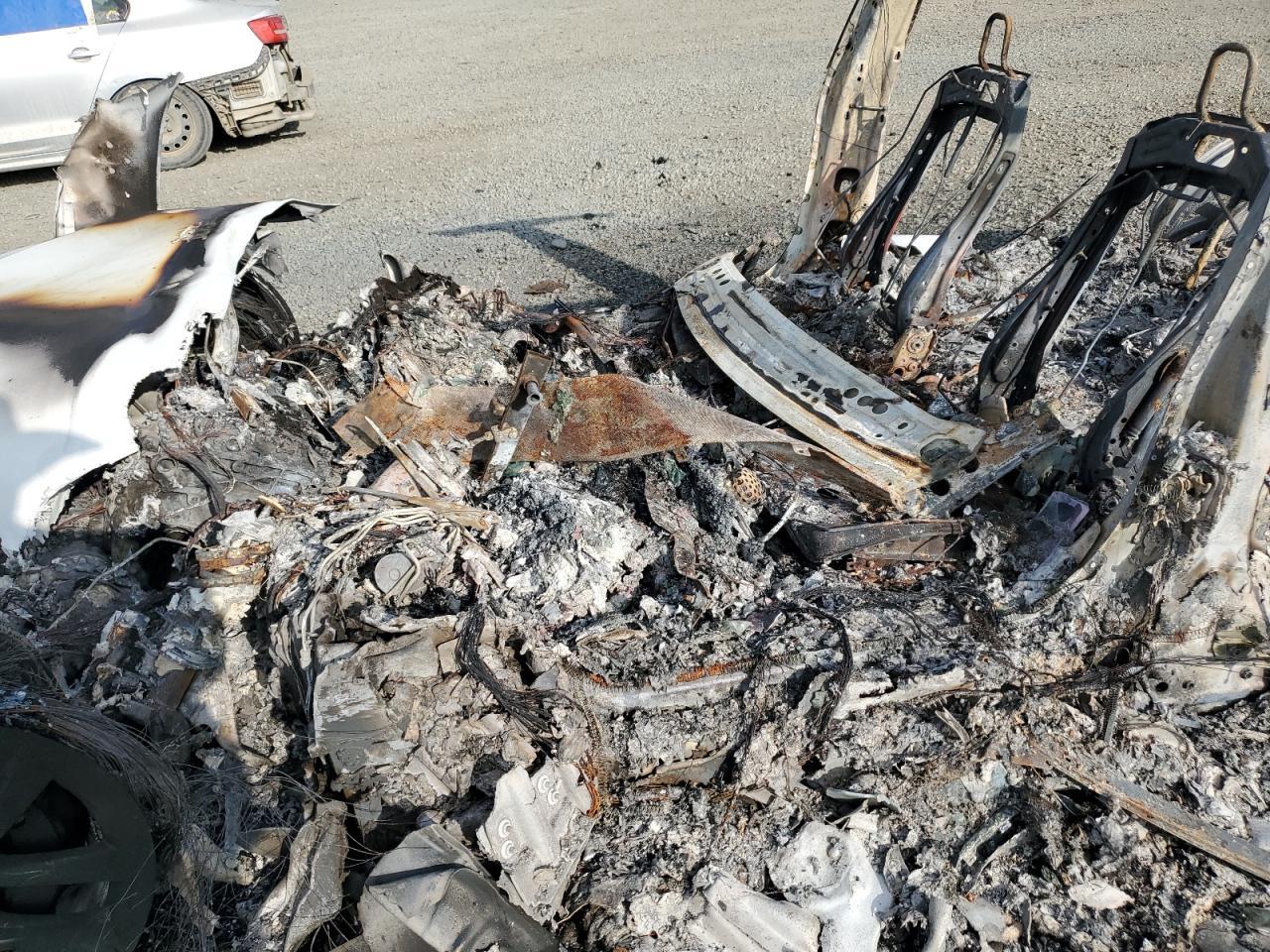 2025 Tesla Model S - Фото 7