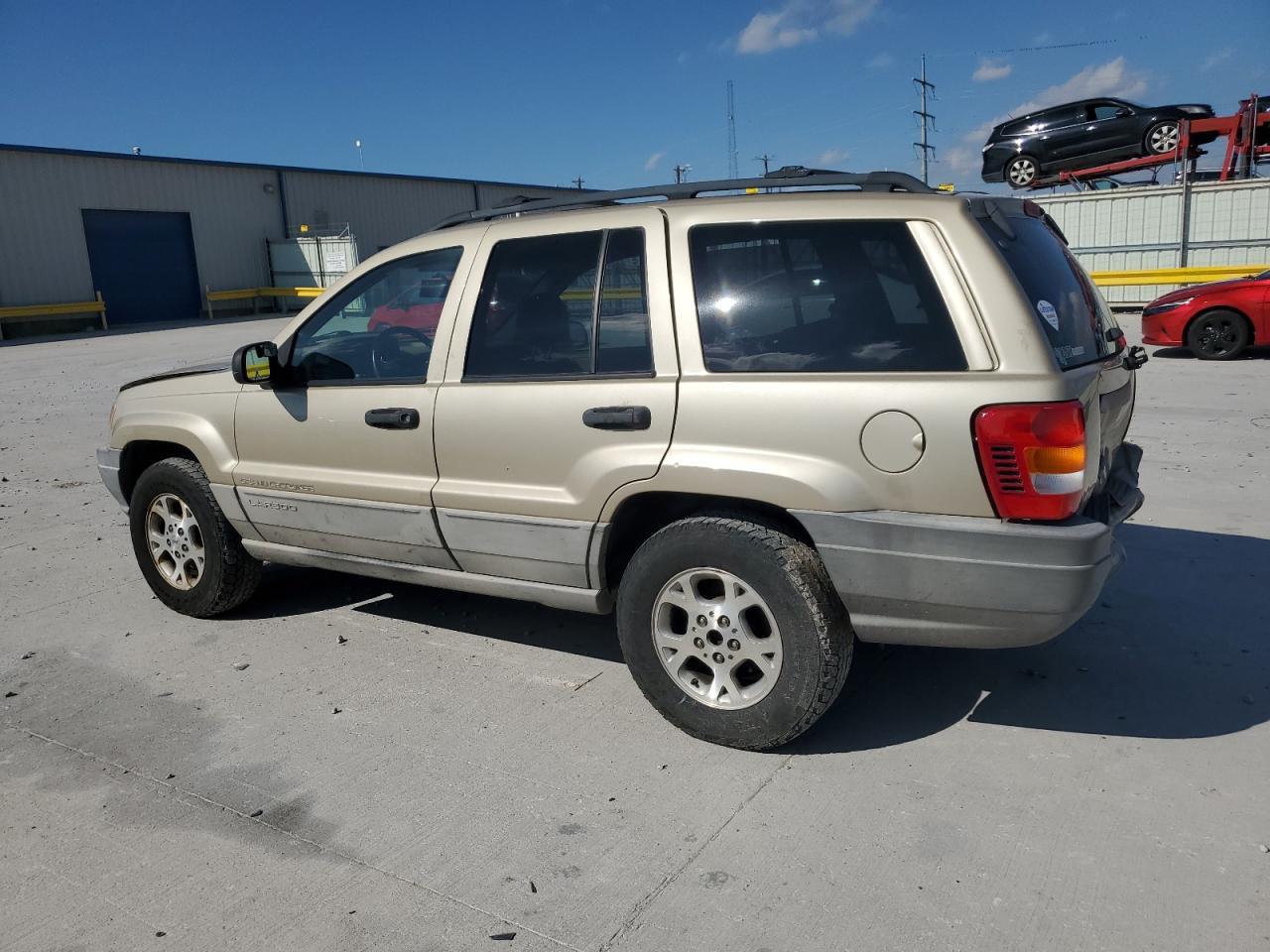2000 Jeep Grand Cherokee Laredo - Image 2