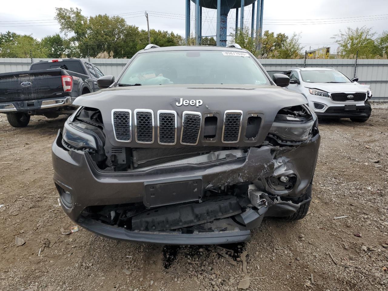 2019 Jeep Cherokee Latitude Plus - Фото 5