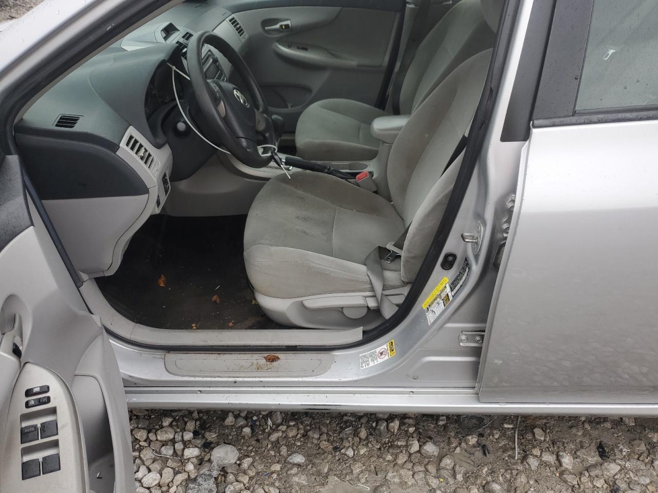 2012 Toyota Corolla Base - Фото 7