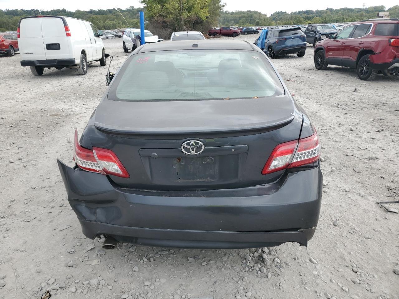 2010 Toyota Camry Se - Фото 6