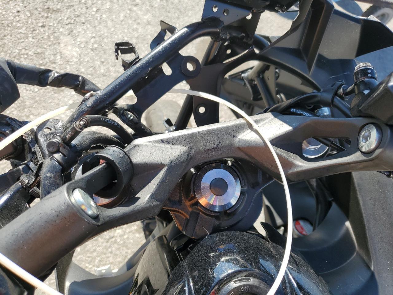 2024 Kawasaki Ex650 R - Image 7