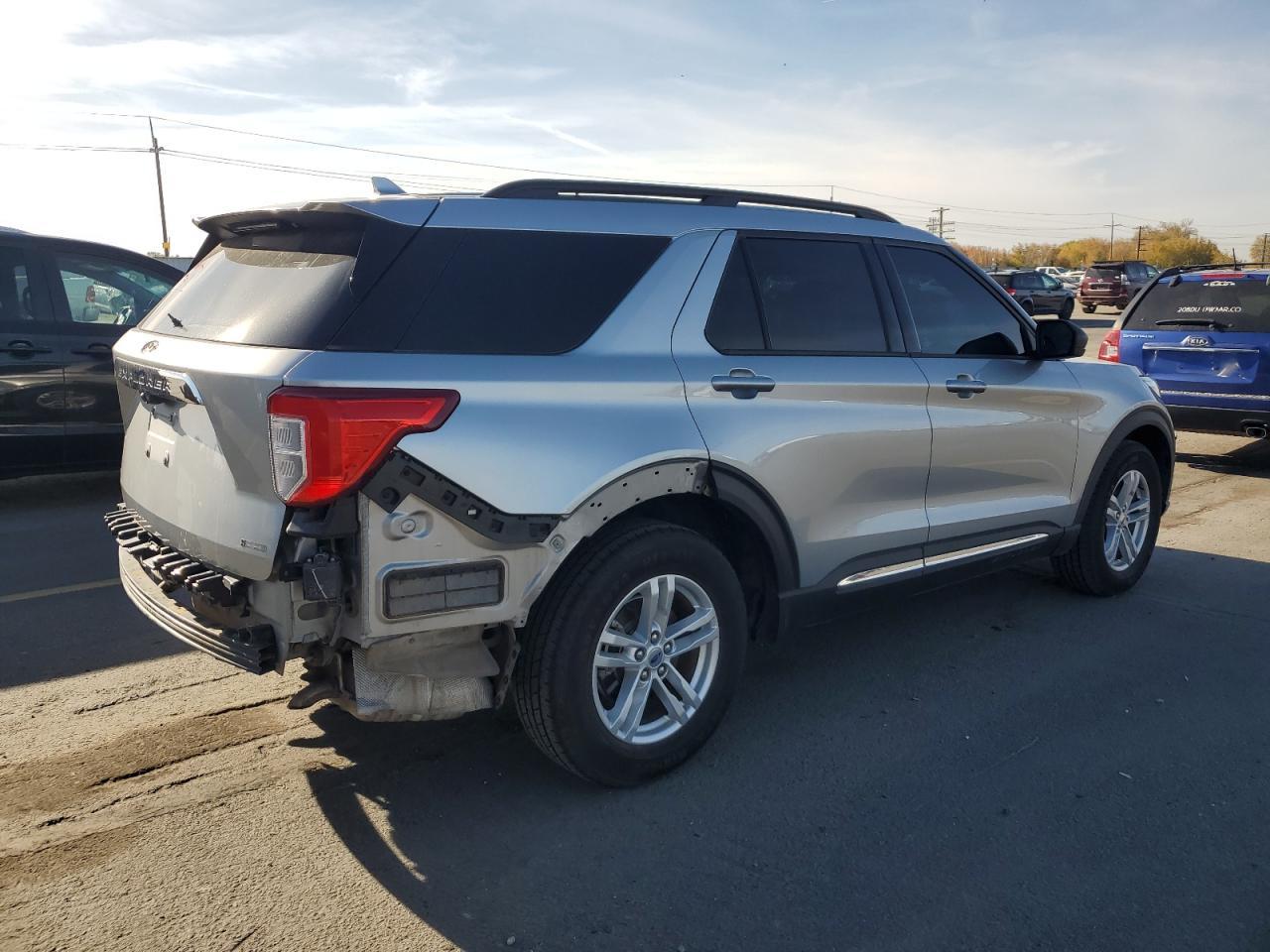 2020 Ford Explorer Xlt - Фото 3