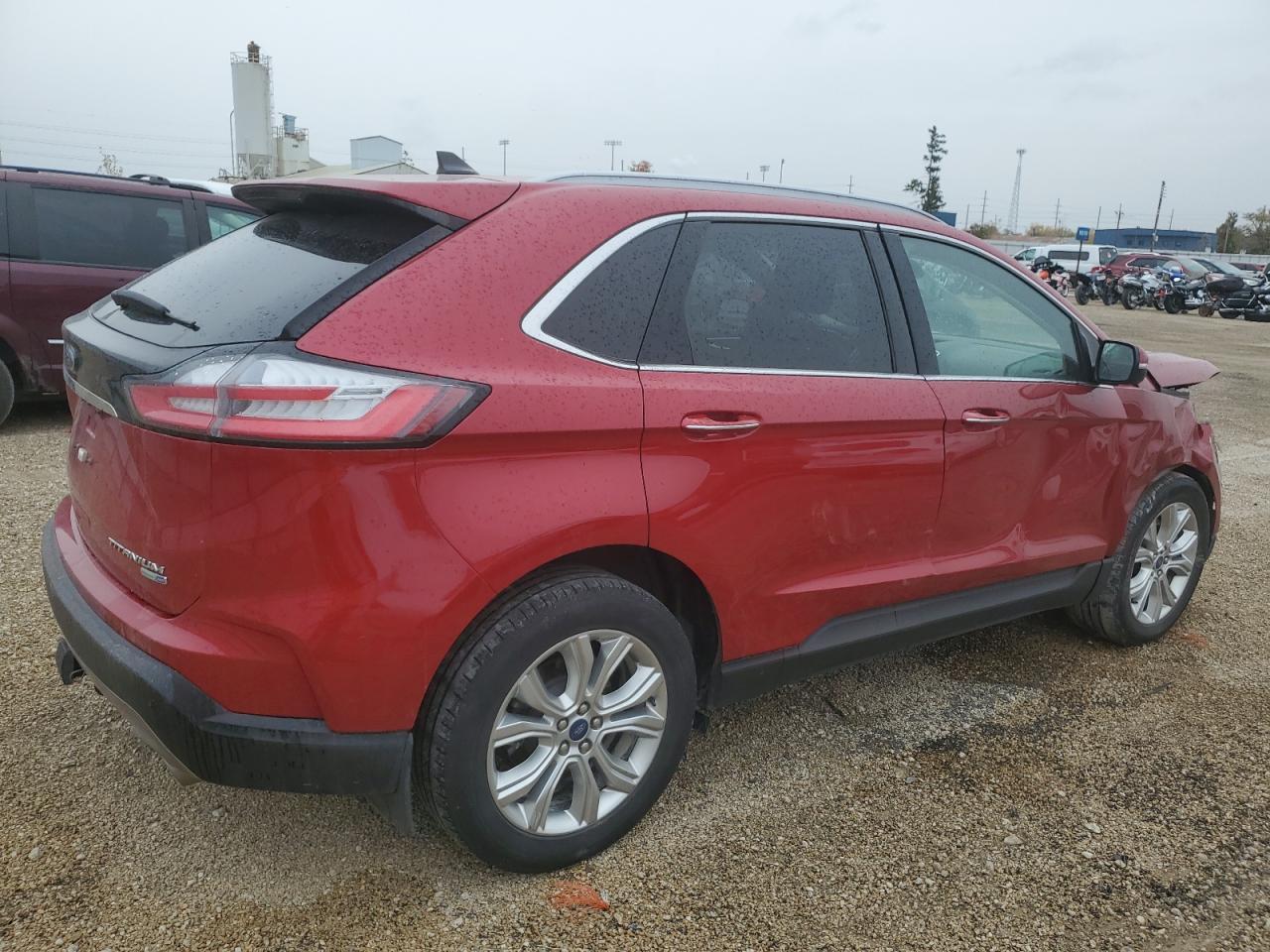 2020 Ford Edge Titanium - Image 3