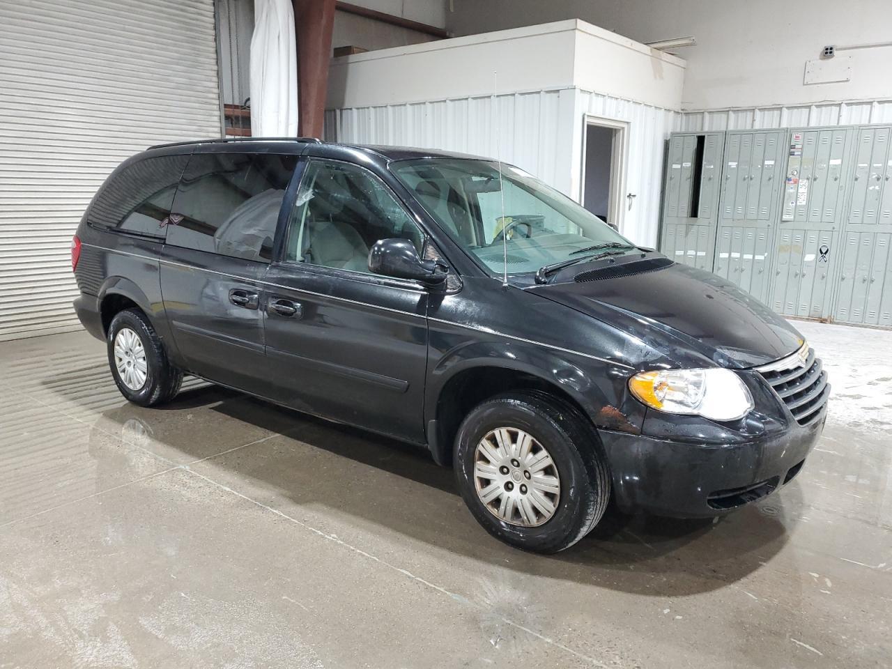 2007 Chrysler Town & Country Lx - Фото 4