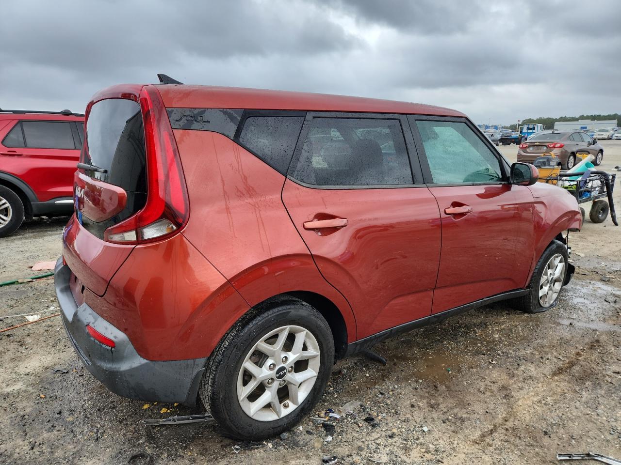 2022 Kia Soul Lx - Image 3