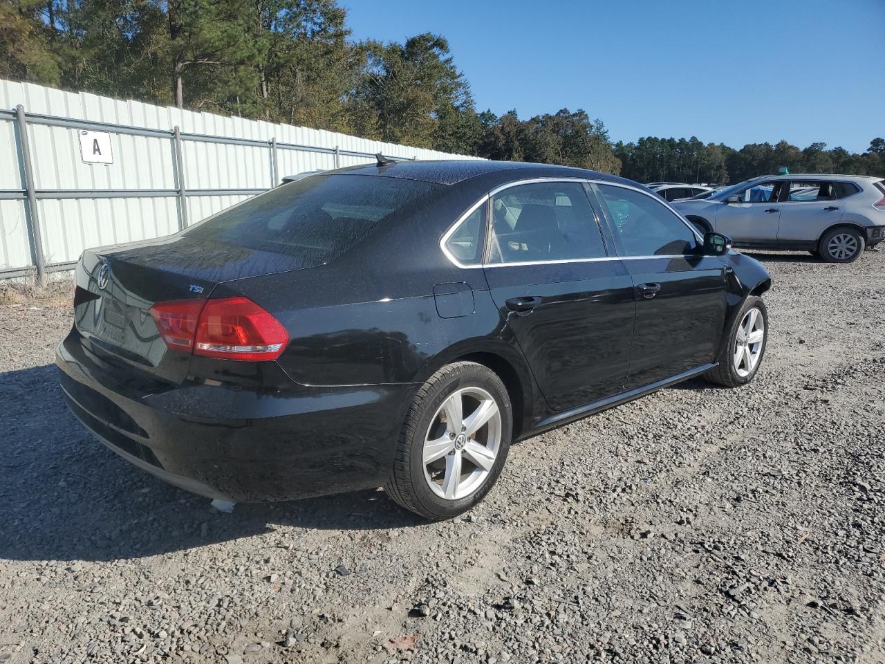 2014 Volkswagen Passat S - Image 3
