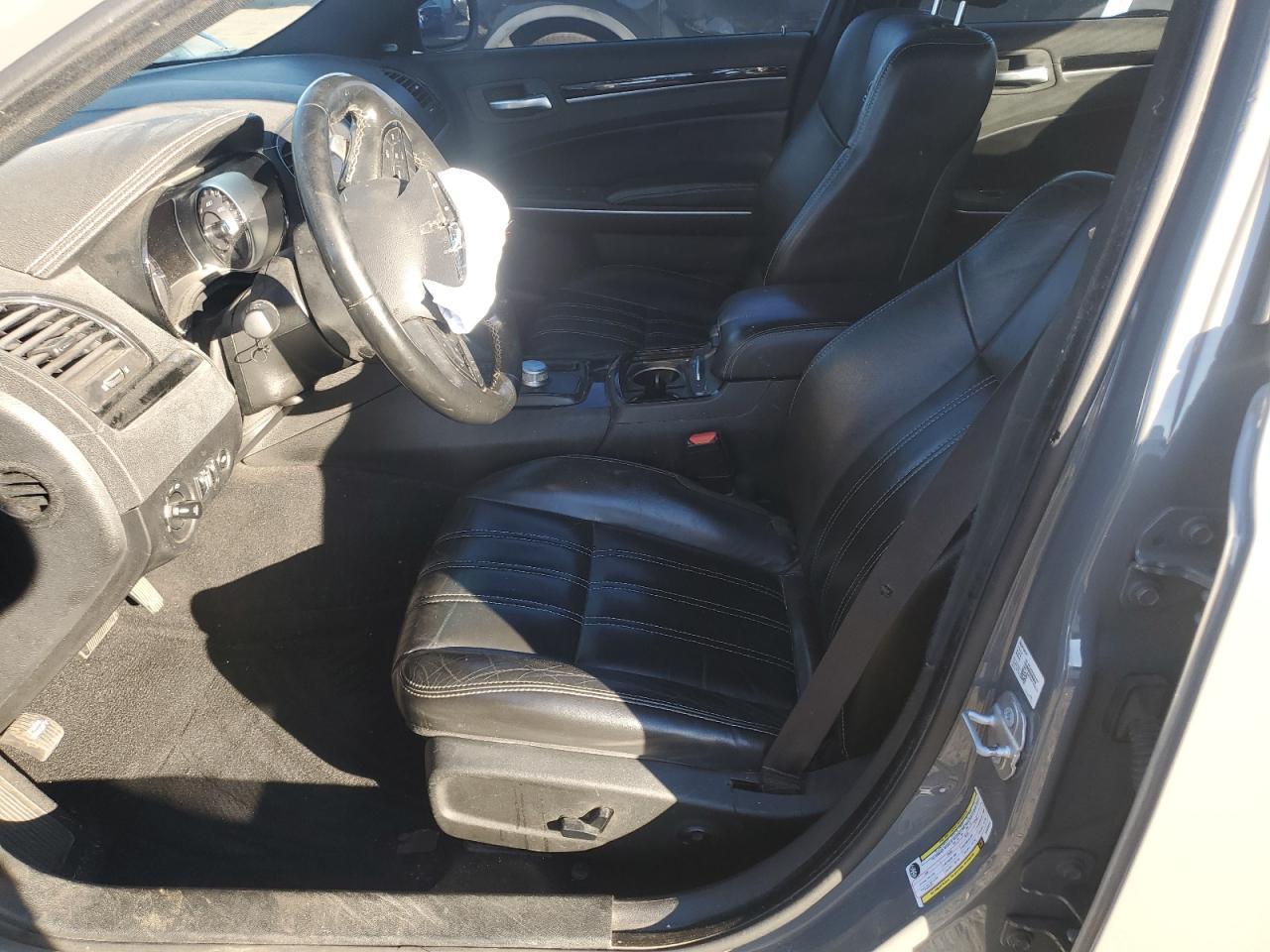 2019 Chrysler 300 S - Фото 7