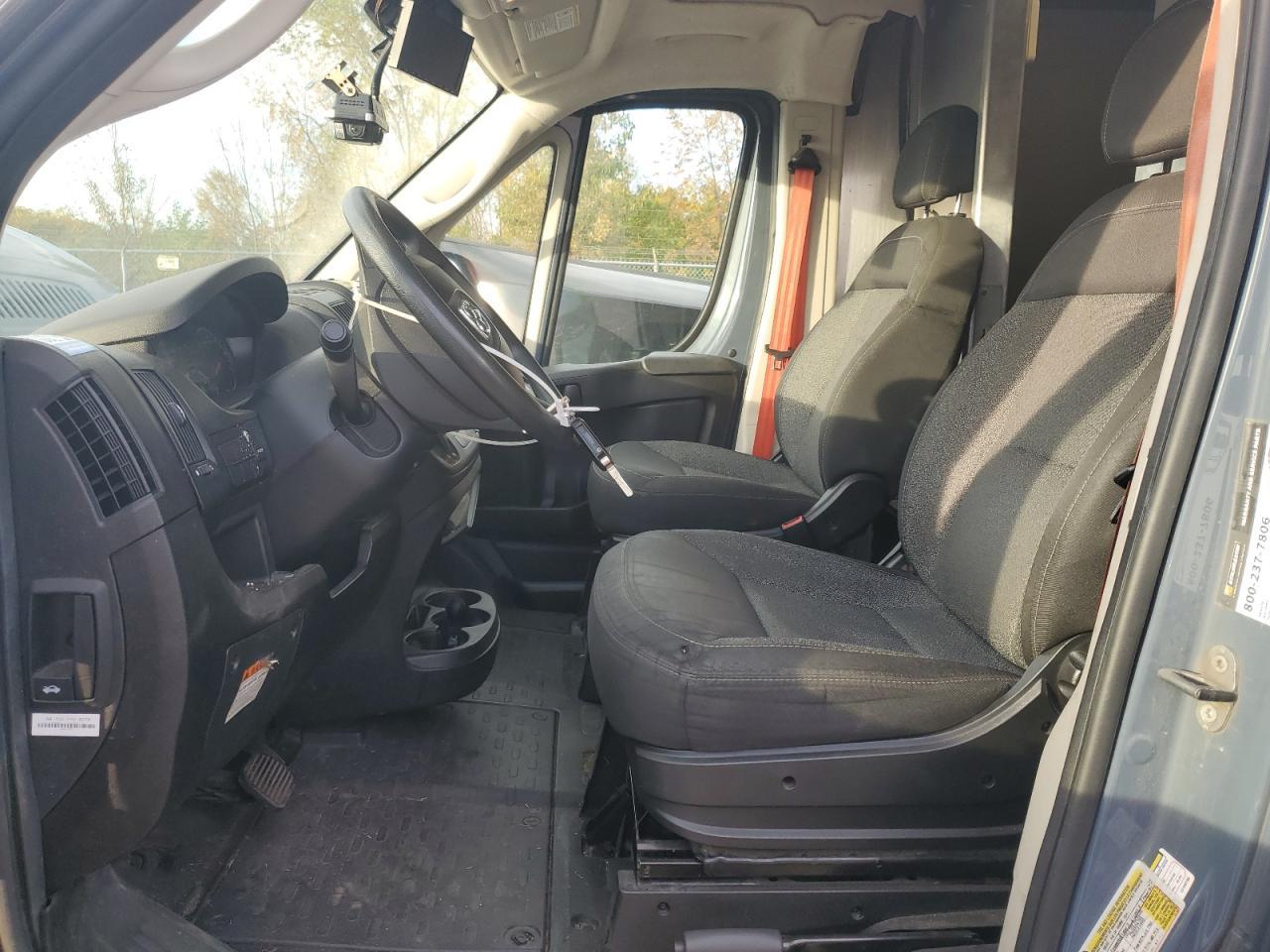 2020 Ram Promaster 3500 Delivery Van - Фото 7