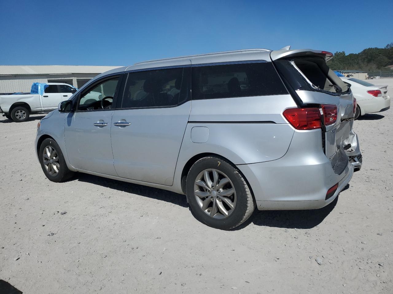 2020 Kia Sedona Ex - Фото 2