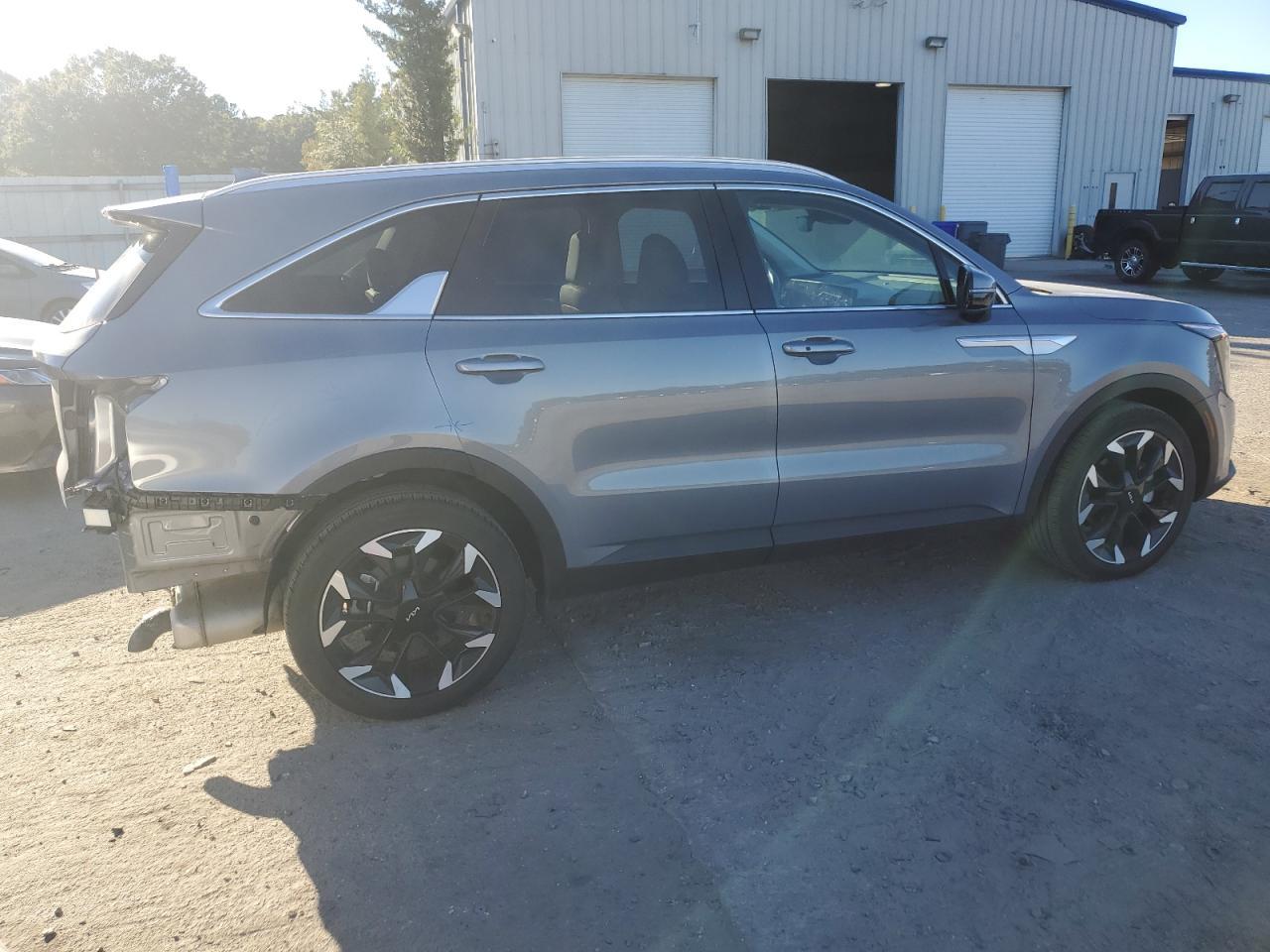 2025 Kia Sorento Ex - Фото 3