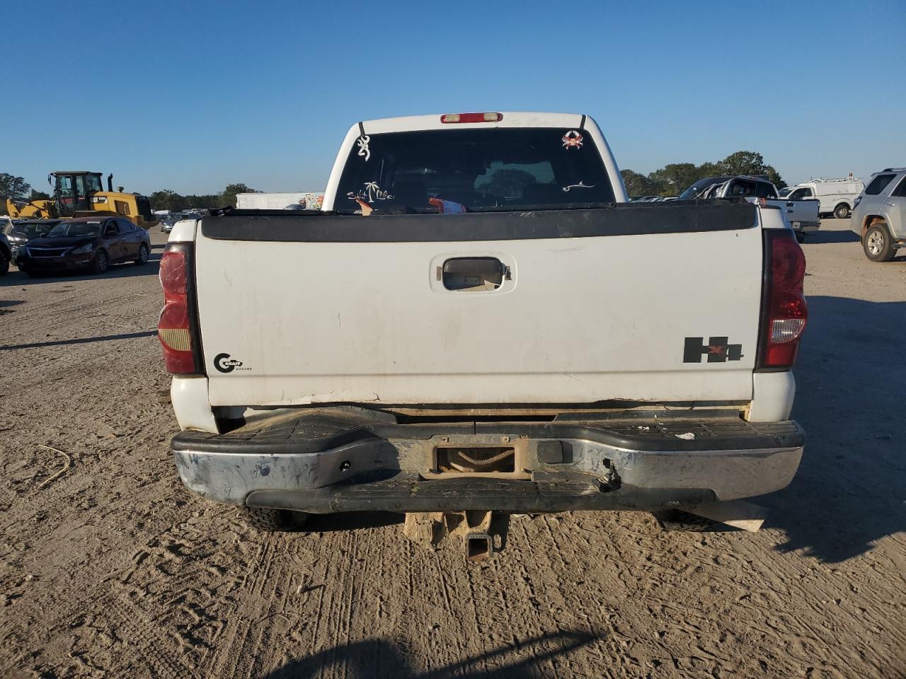 2005 Chevrolet Silverado K2500 Heavy Duty - Image 6