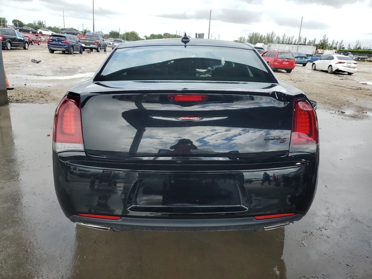 2023 Chrysler 300 S - Image 6