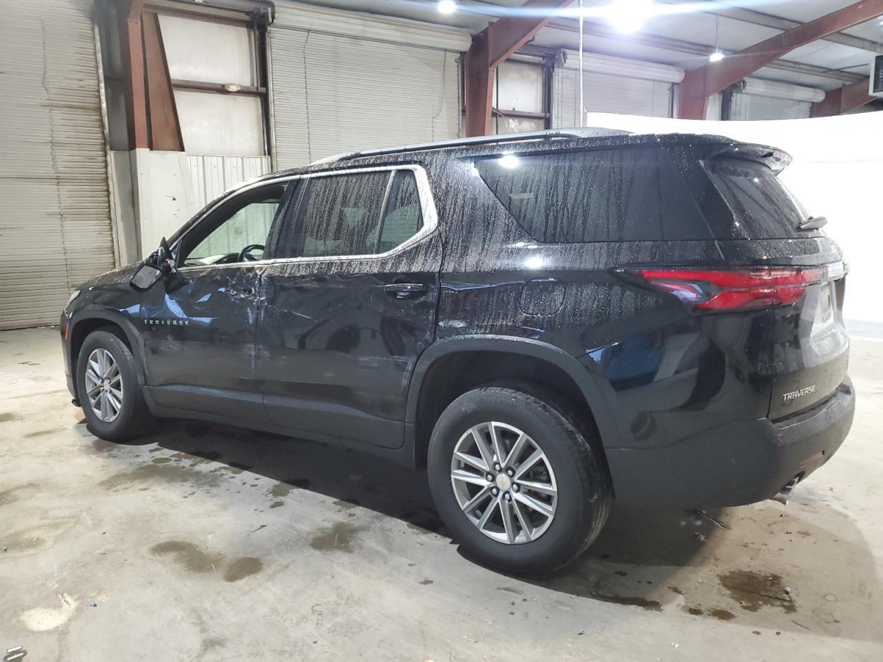 2023 Chevrolet Traverse Lt - Фото 2