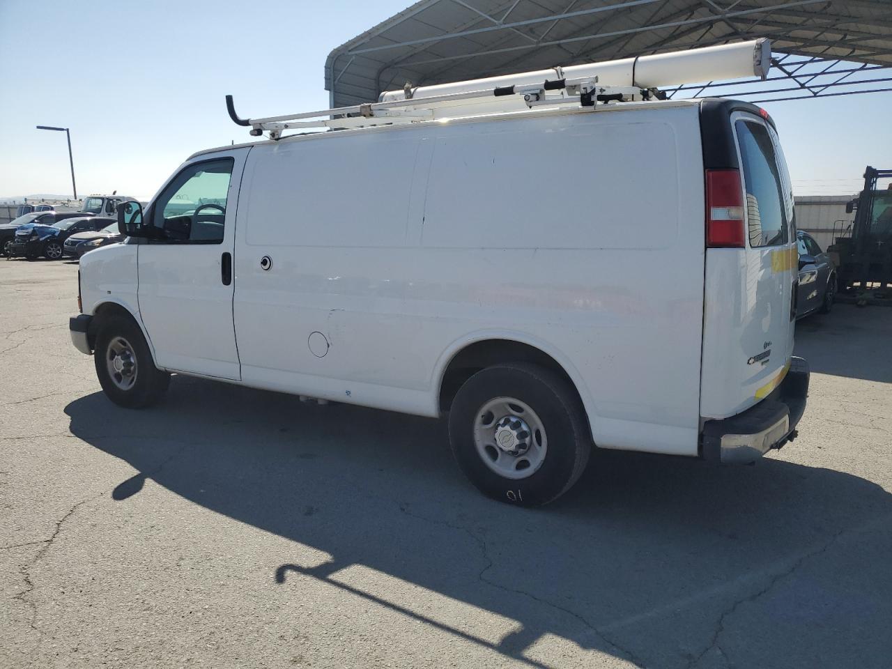 2014 Chevrolet Express G2500 - Cargo Van *** Prior Fleet *** - Image 2