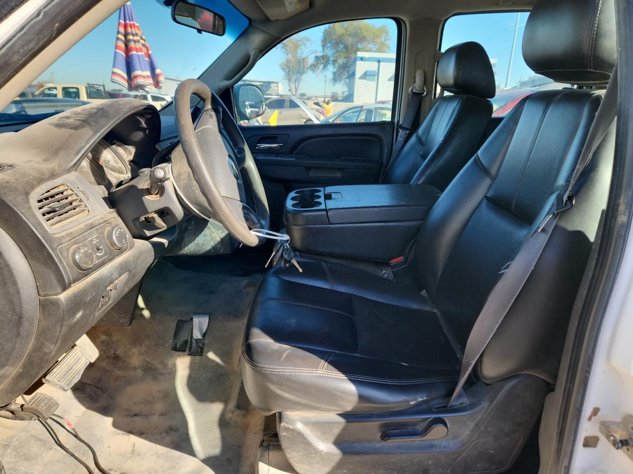 2011 Chevrolet Suburban K2500 - Фото 7