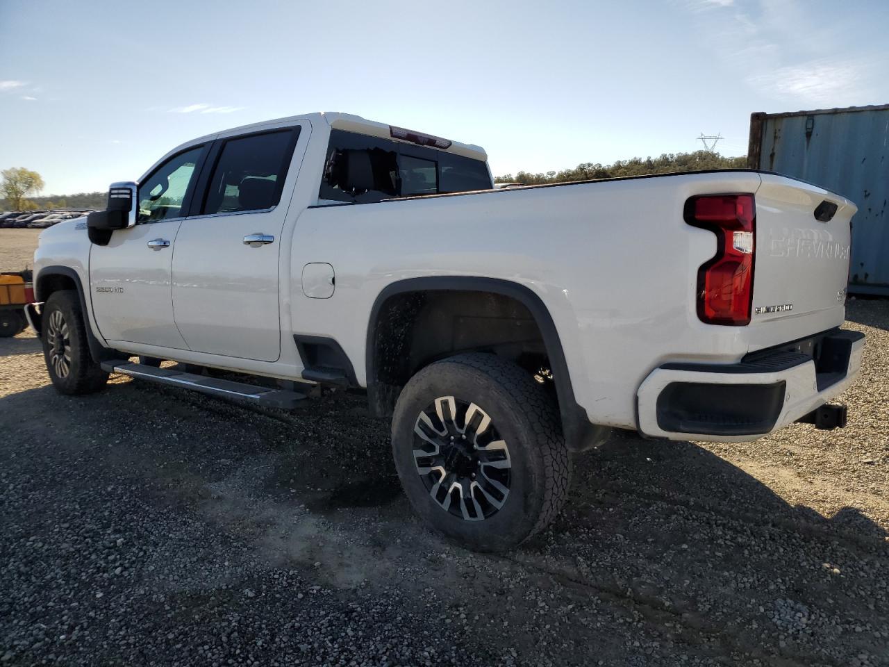 2020 Chevrolet Silverado K2500 High Country - Фото 2
