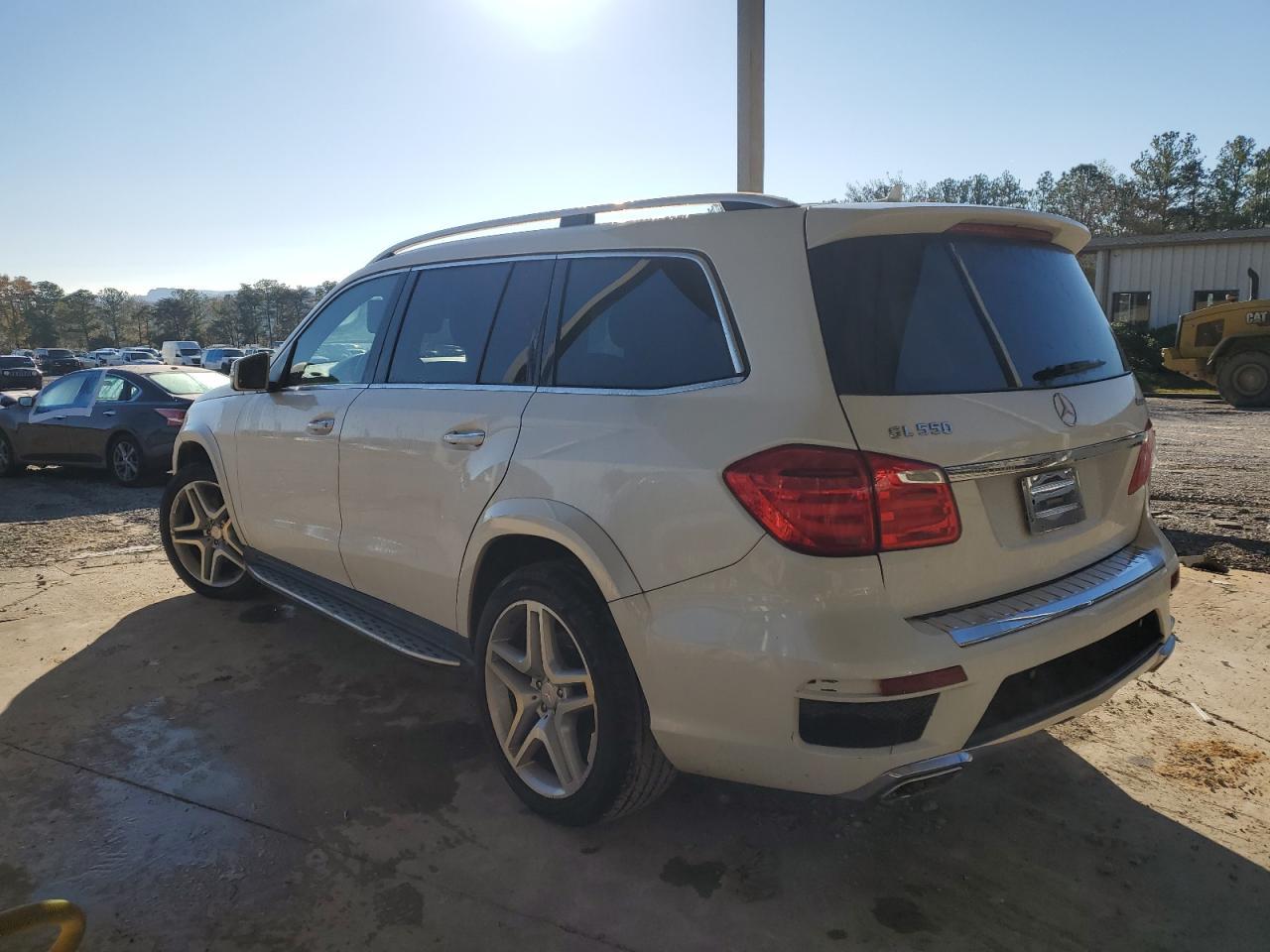 2014 Mercedes-Benz Gl 550 4Matic - Image 2