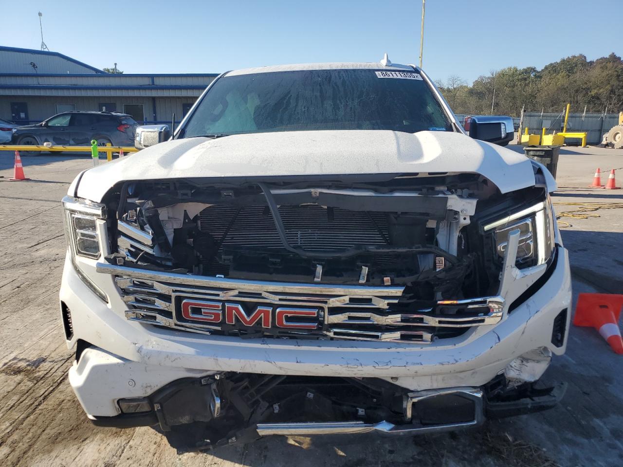 2023 GMC Sierra K1500 Denali - Image 5