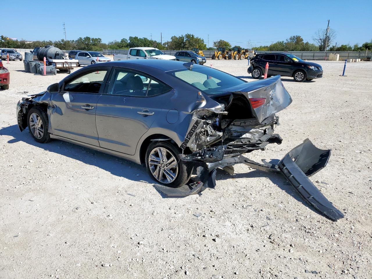 2020 Hyundai Elantra Sel - Фото 2