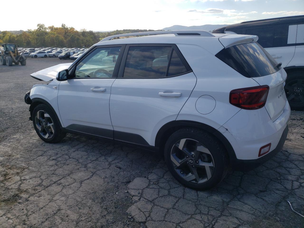 2022 Hyundai Venue Sel - Фото 2