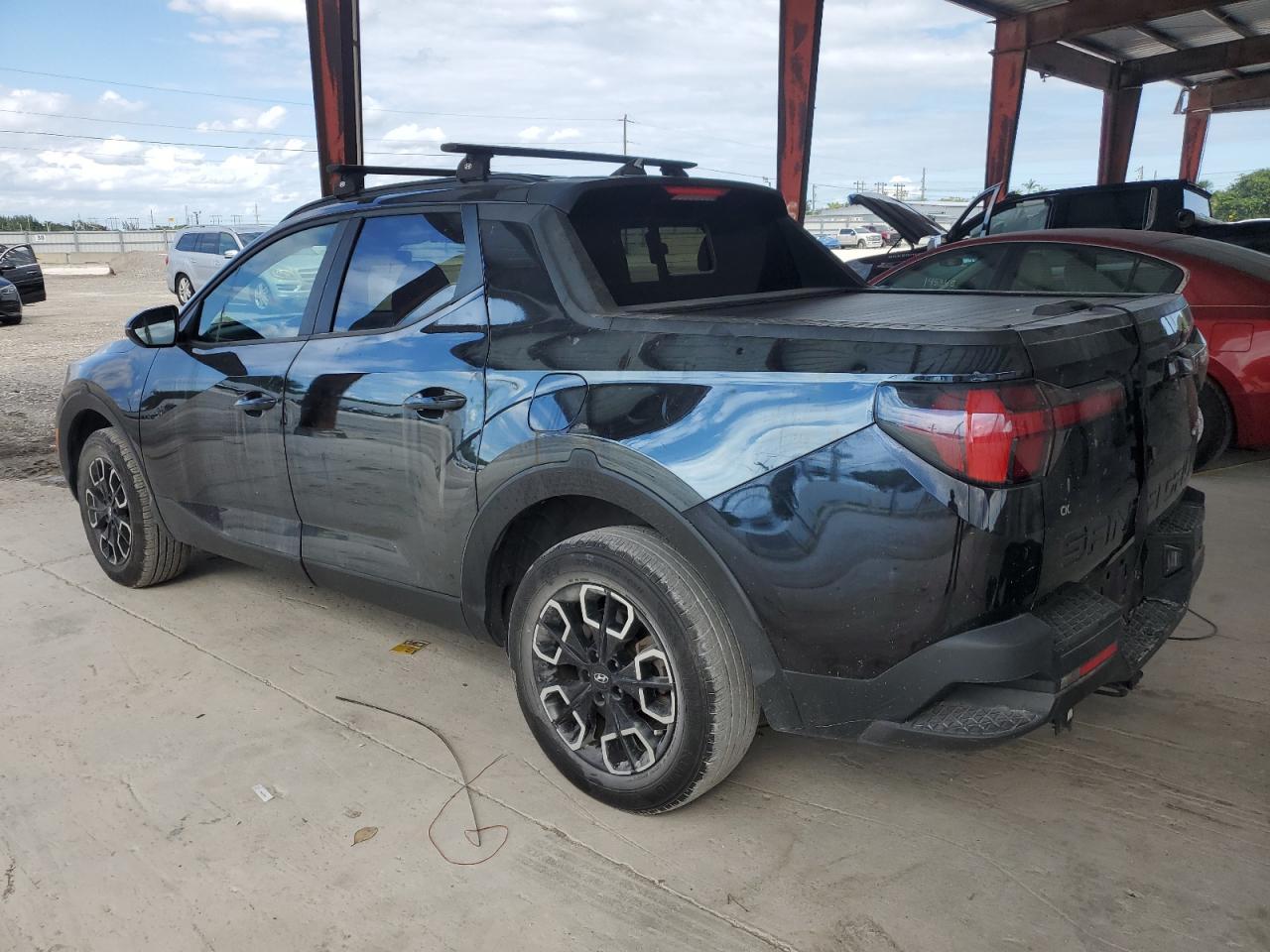 2022 Hyundai Santa Cruz Sel Premium - Image 2