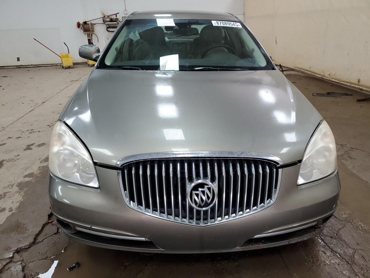 2010 Buick Lucerne Cxl - Image 5