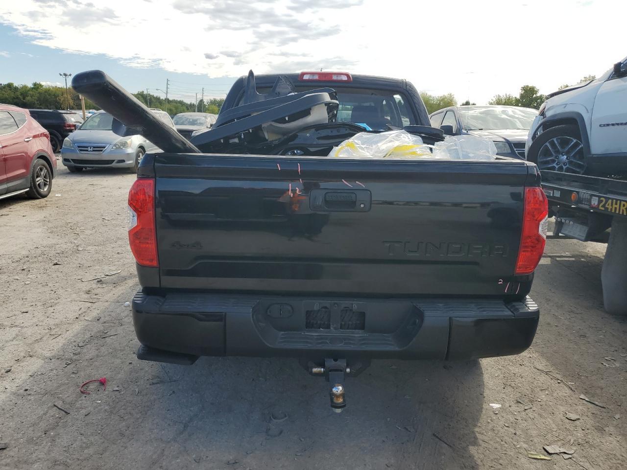 2015 Toyota Tundra Crewmax Sr5 - Image 6