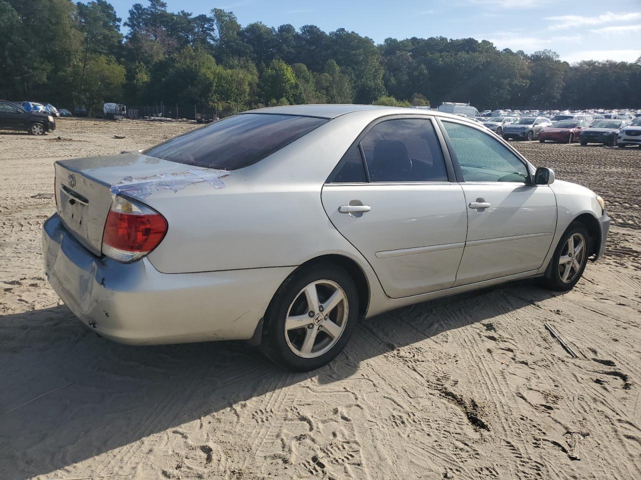 2006 Toyota Camry Le - Image 3