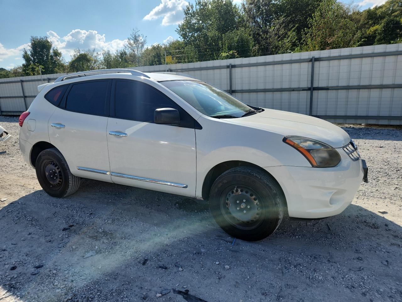 2015 Nissan Rogue Select S - Фото 4