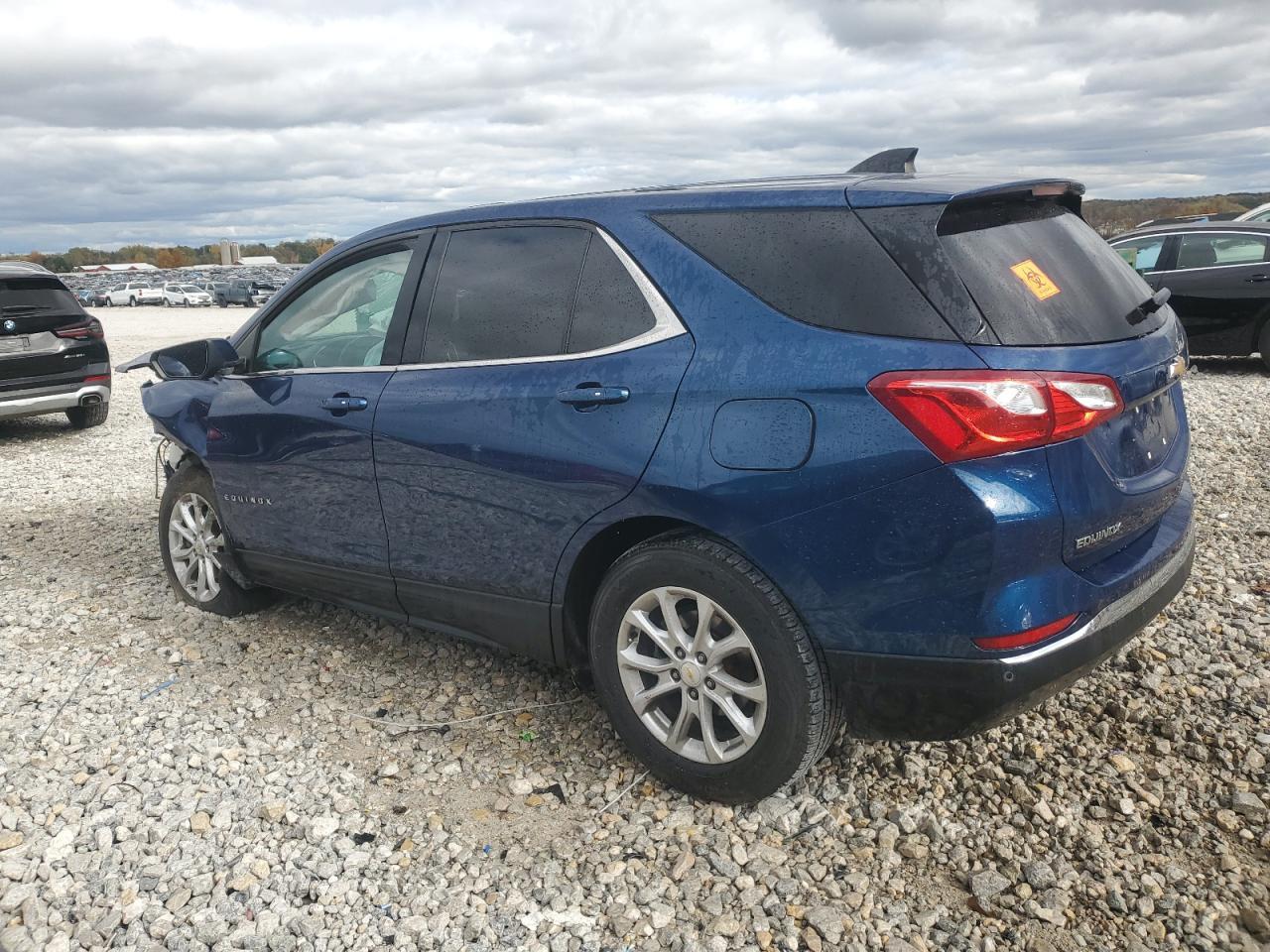 2019 Chevrolet Equinox Lt - Image 2