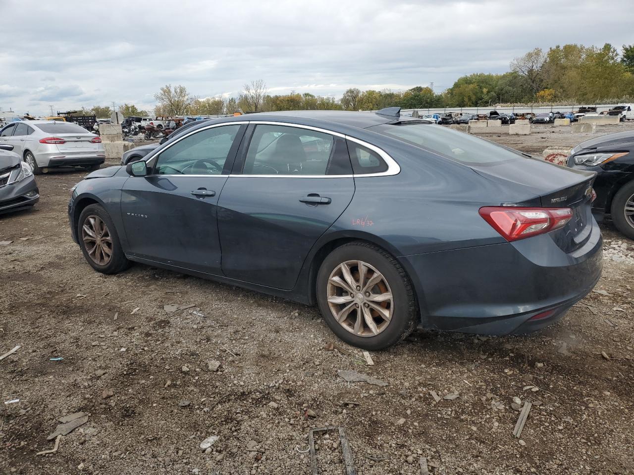 2019 Chevrolet Malibu Lt - Image 2