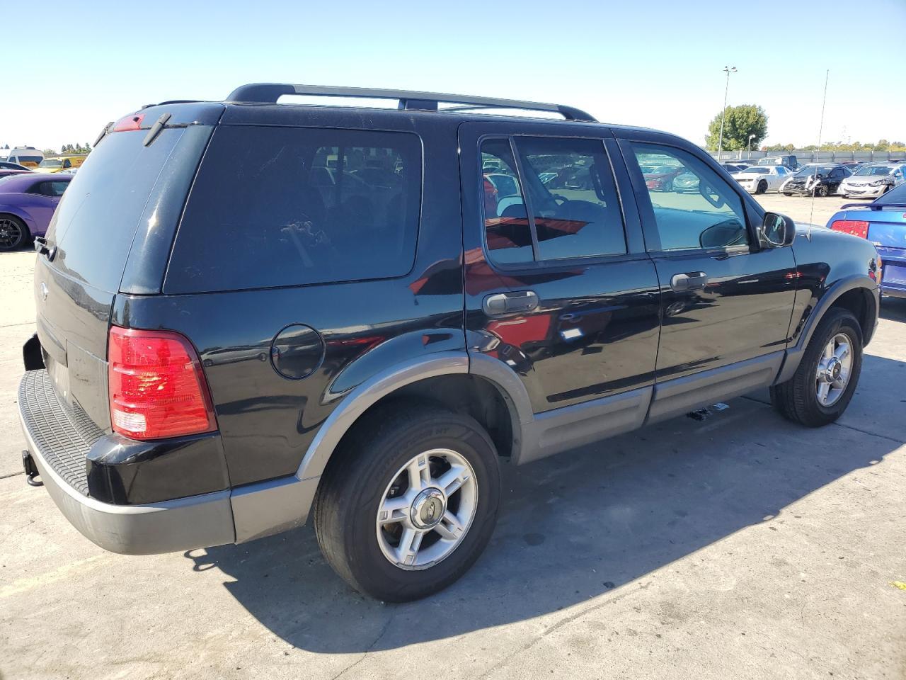 2003 Ford Explorer Xlt - Image 3
