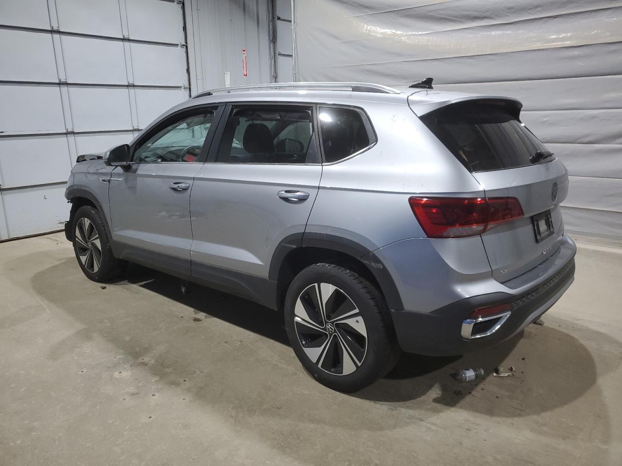 2024 Volkswagen Taos Se - Image 2