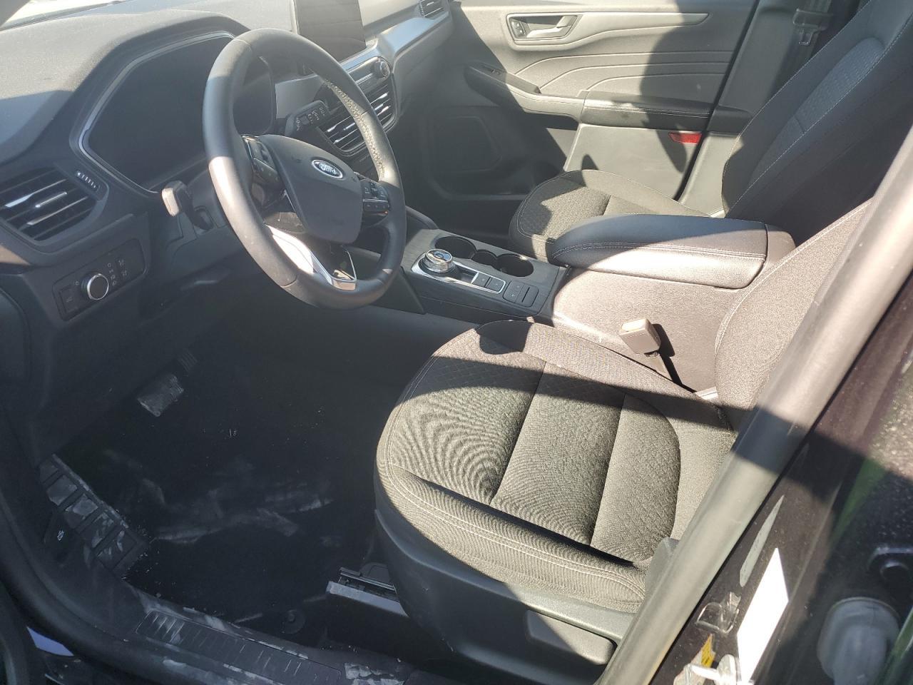 2025 Ford Escape Active - Image 7