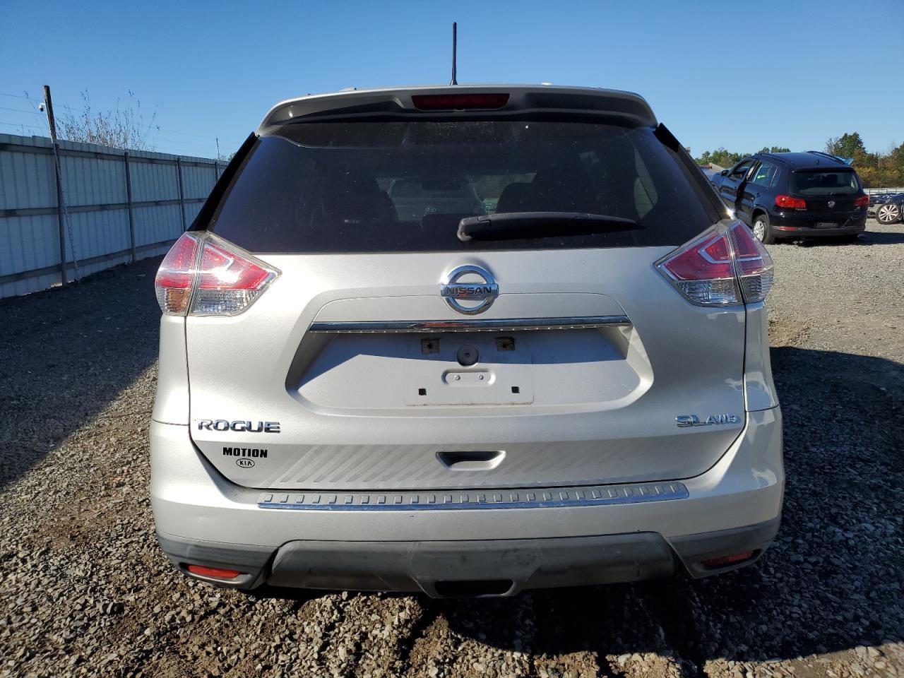2016 Nissan Rogue S - Image 6