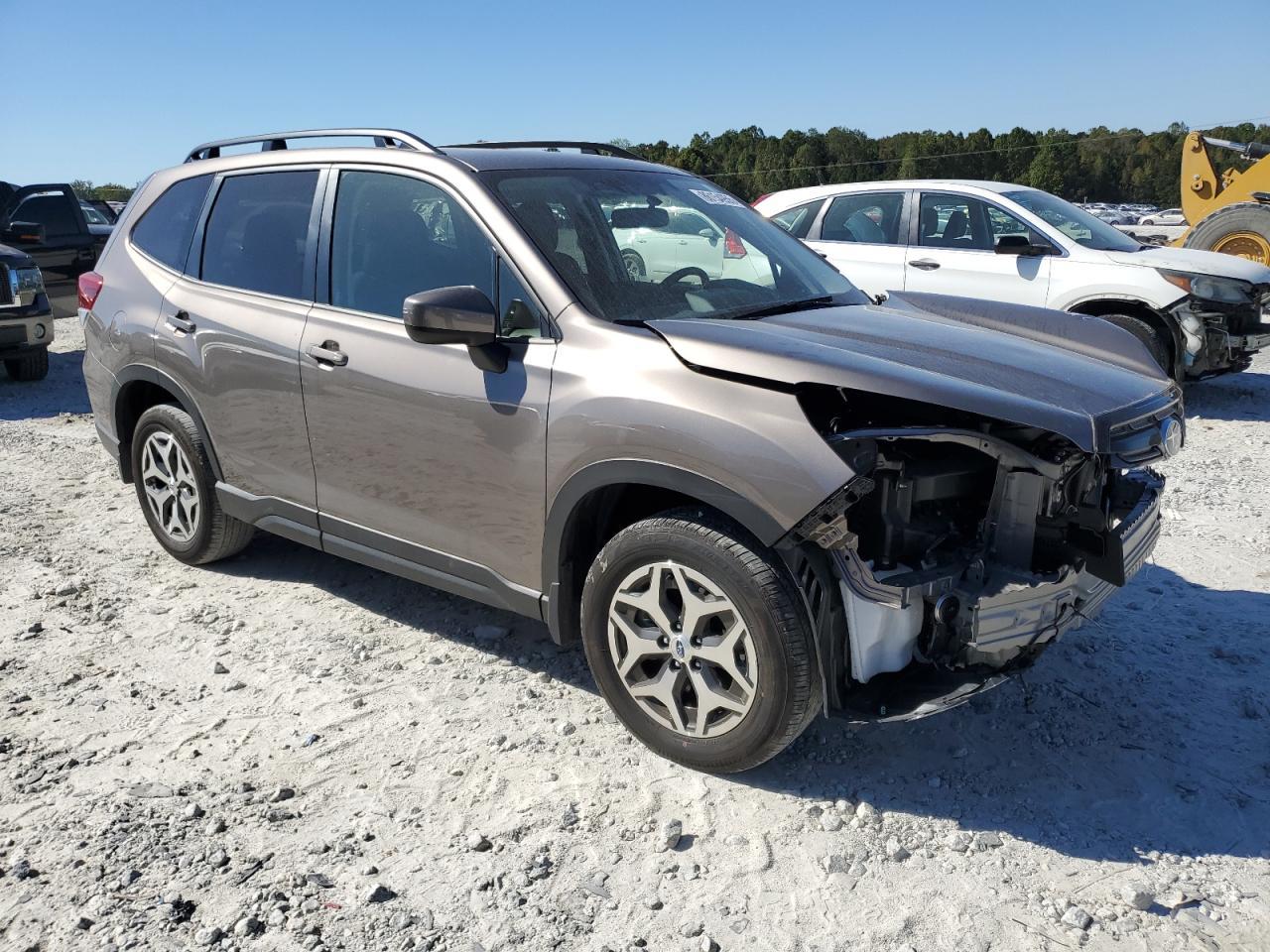 2024 Subaru Forester Premium - Image 4