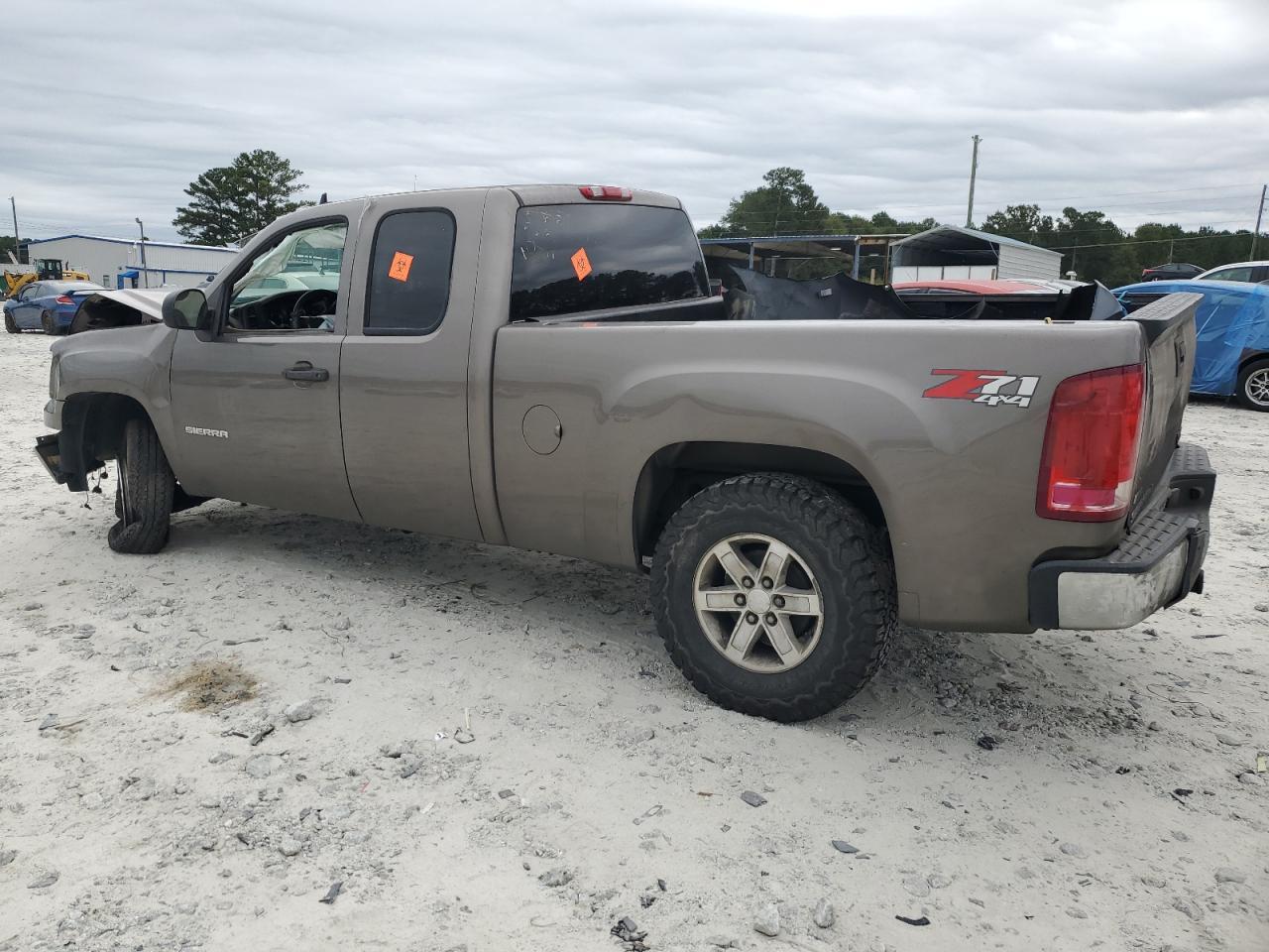 2012 GMC Sierra K1500 Sle - Image 2