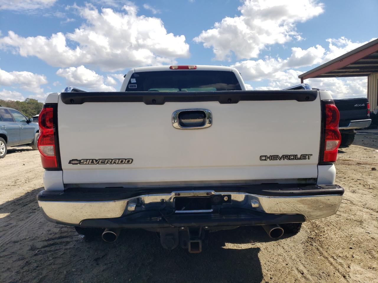2004 Chevrolet Silverado C1500 - Image 6
