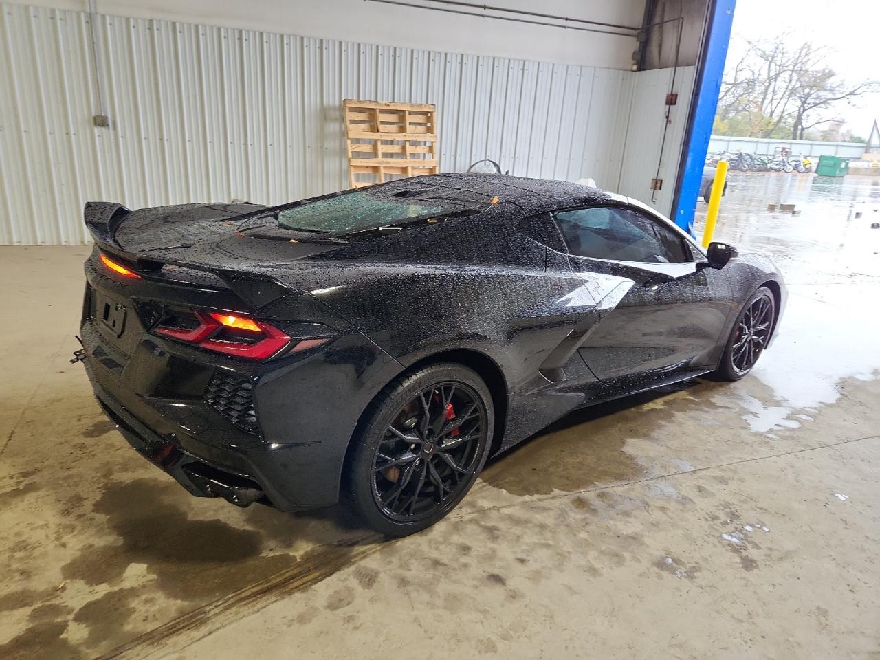 2023 Chevrolet Corvette Stingray 2Lt - Фото 3
