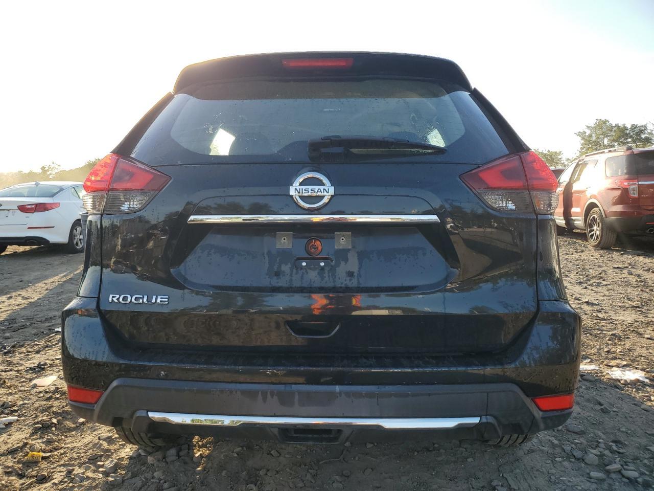 2017 Nissan Rogue S - Фото 6
