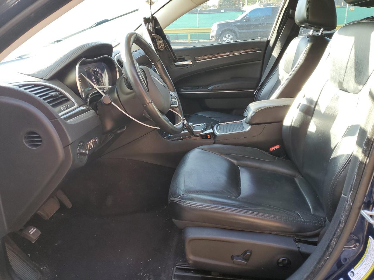 2017 Chrysler 300 Limited - Image 7