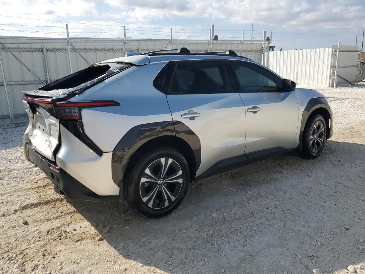 2024 Toyota Bz4X Xle - Фото 3