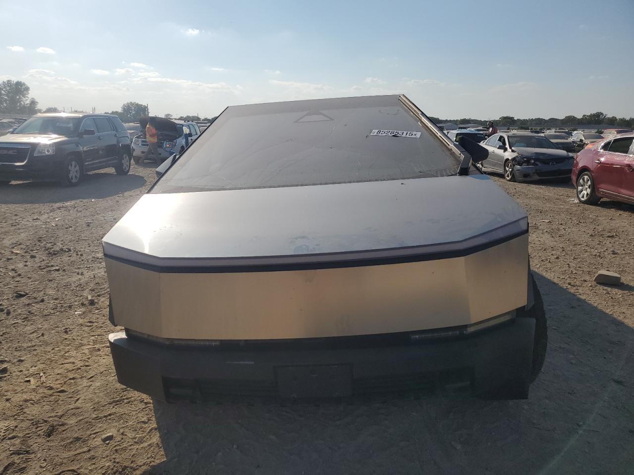 2024 Tesla Cybertruck - Фото 5