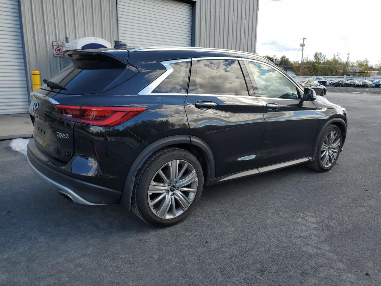 2021 Infiniti Qx50 Essential - Фото 3