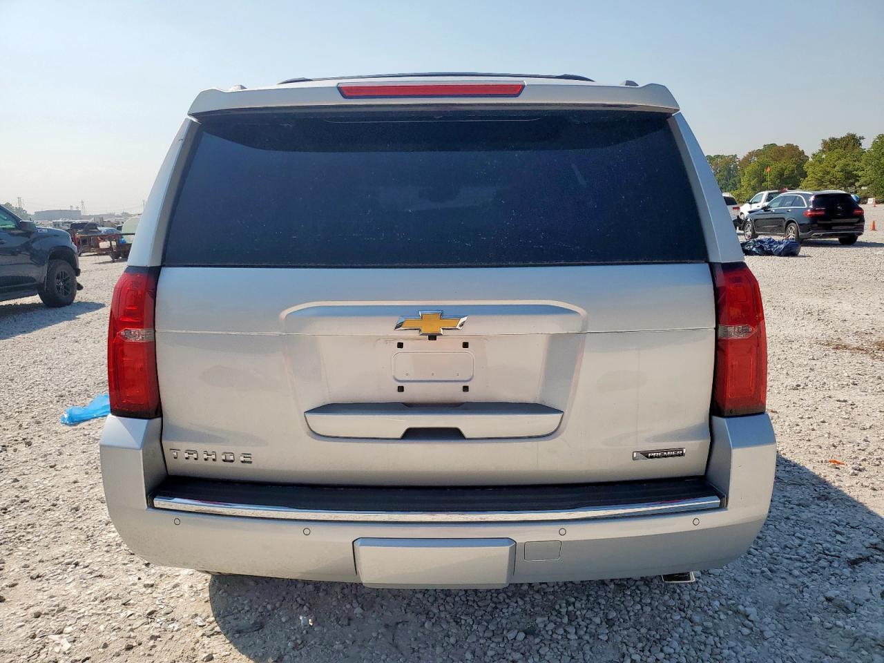 2018 Chevrolet Tahoe C1500 Premier - Image 6