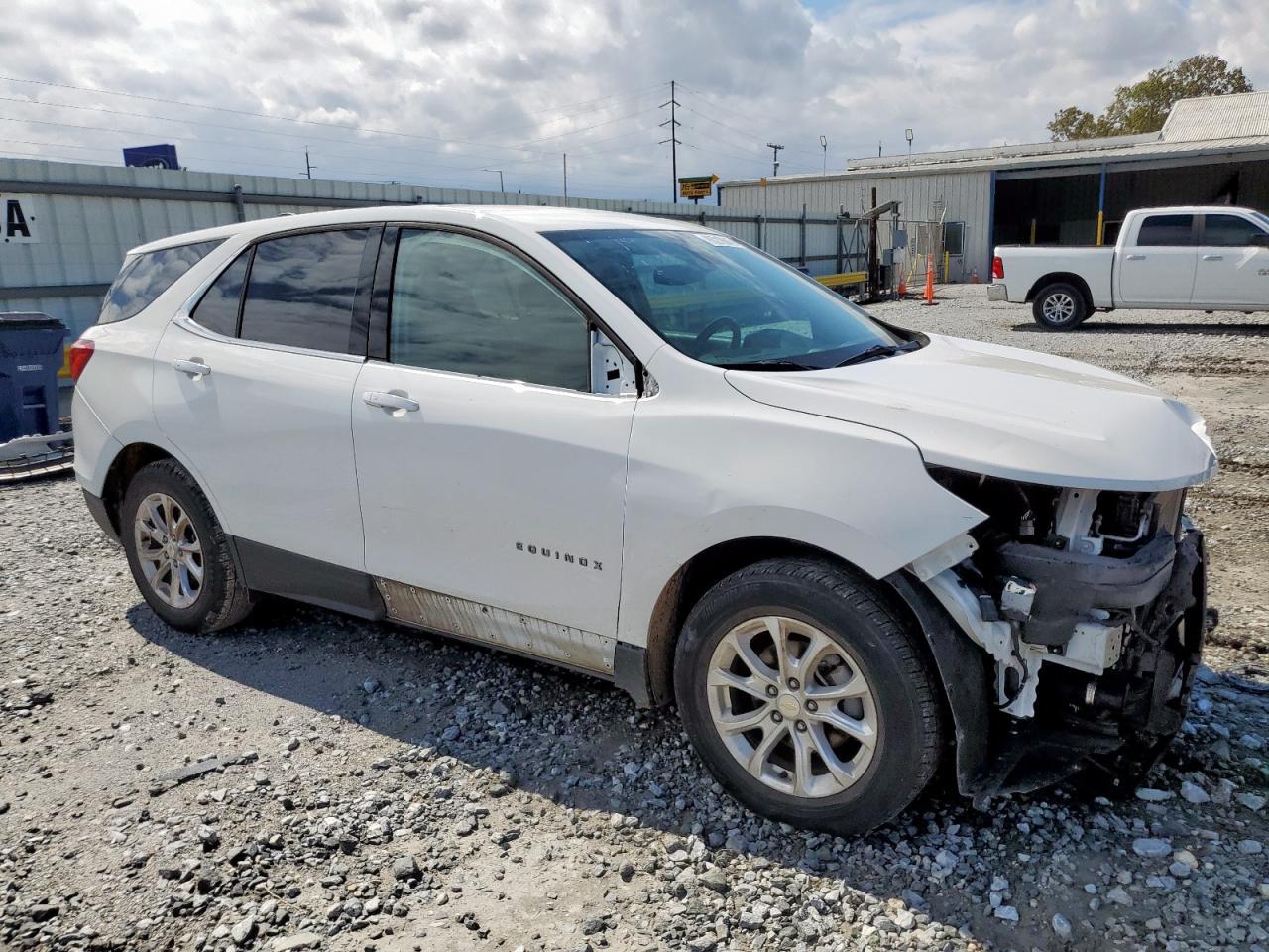 2019 Chevrolet Equinox Lt - Image 4